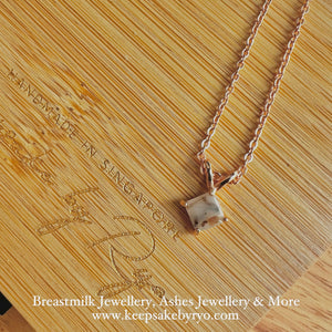 SOLITAIRE: VERA PENDANT WITH CUSHION INCLUSION STONE