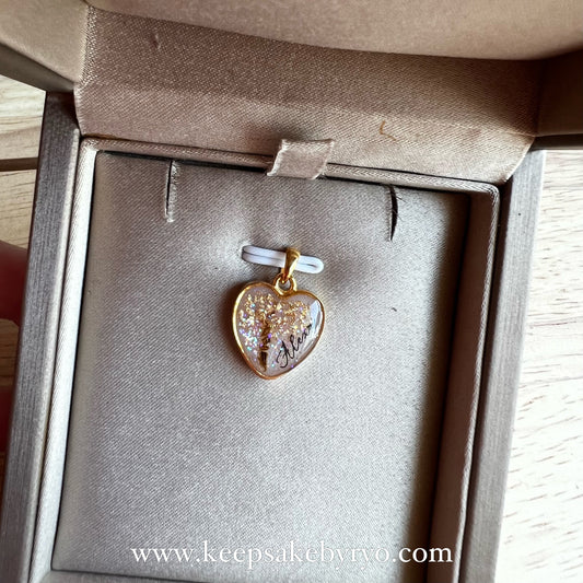 满月金 FULL MONTH GOLD & 百日金 100 DAYS GOLD: 15MM HEART SHAPED PENDANT