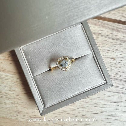 ASHES 925 SOLITAIRE: GEMMA RING WITH HEART INCLUSION STONE