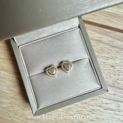 ASHES SOLITAIRE 18K GOLD: GEMMA PAVE HEART STUD EARRINGS WITH HEART SHAPED INCLUSION STONE