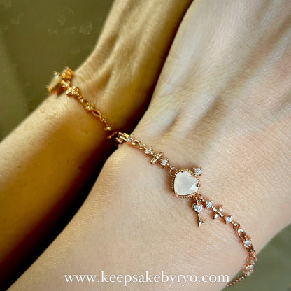 SOLITAIRE: GIANA LOCK & KEY HEART BRACELET WITH HEART SHAPED INCLUSION STONE