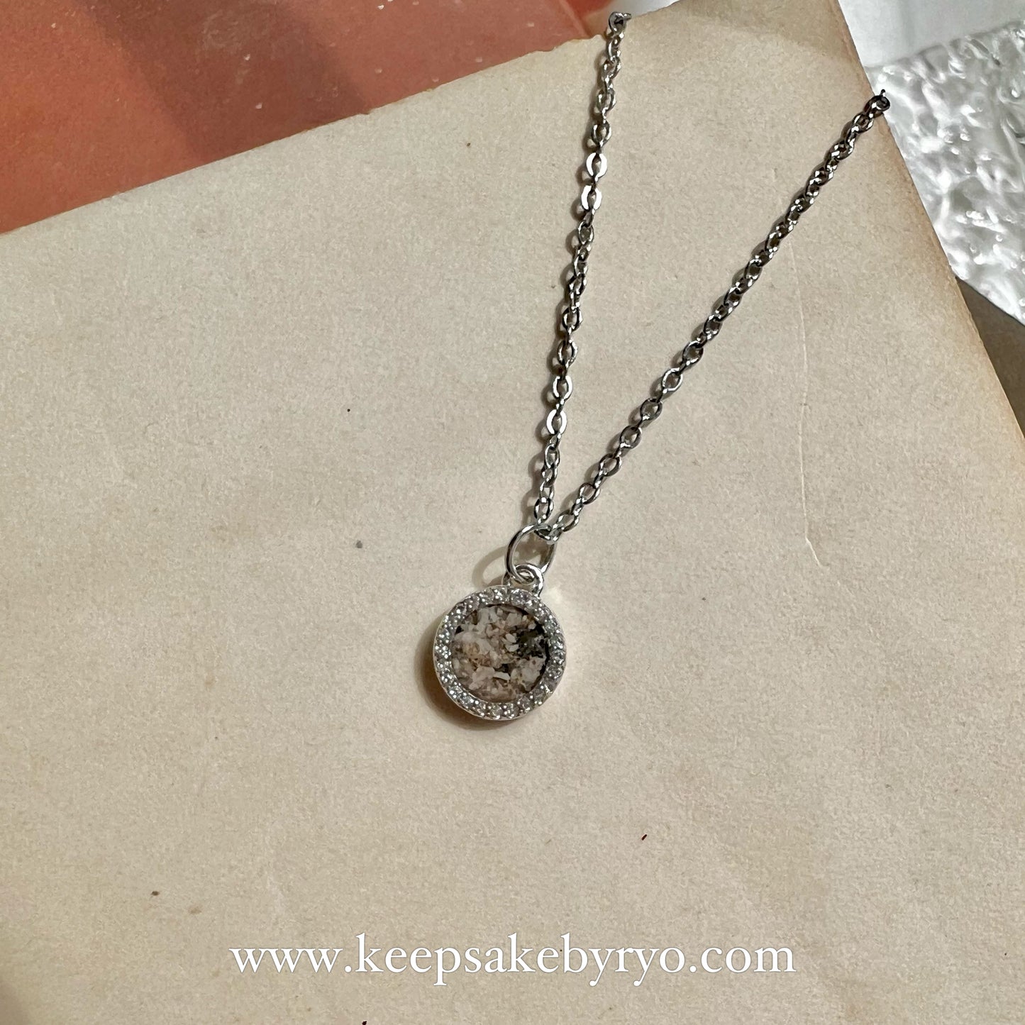 ASHES PETITE ROUND PENDANT NECKLACE