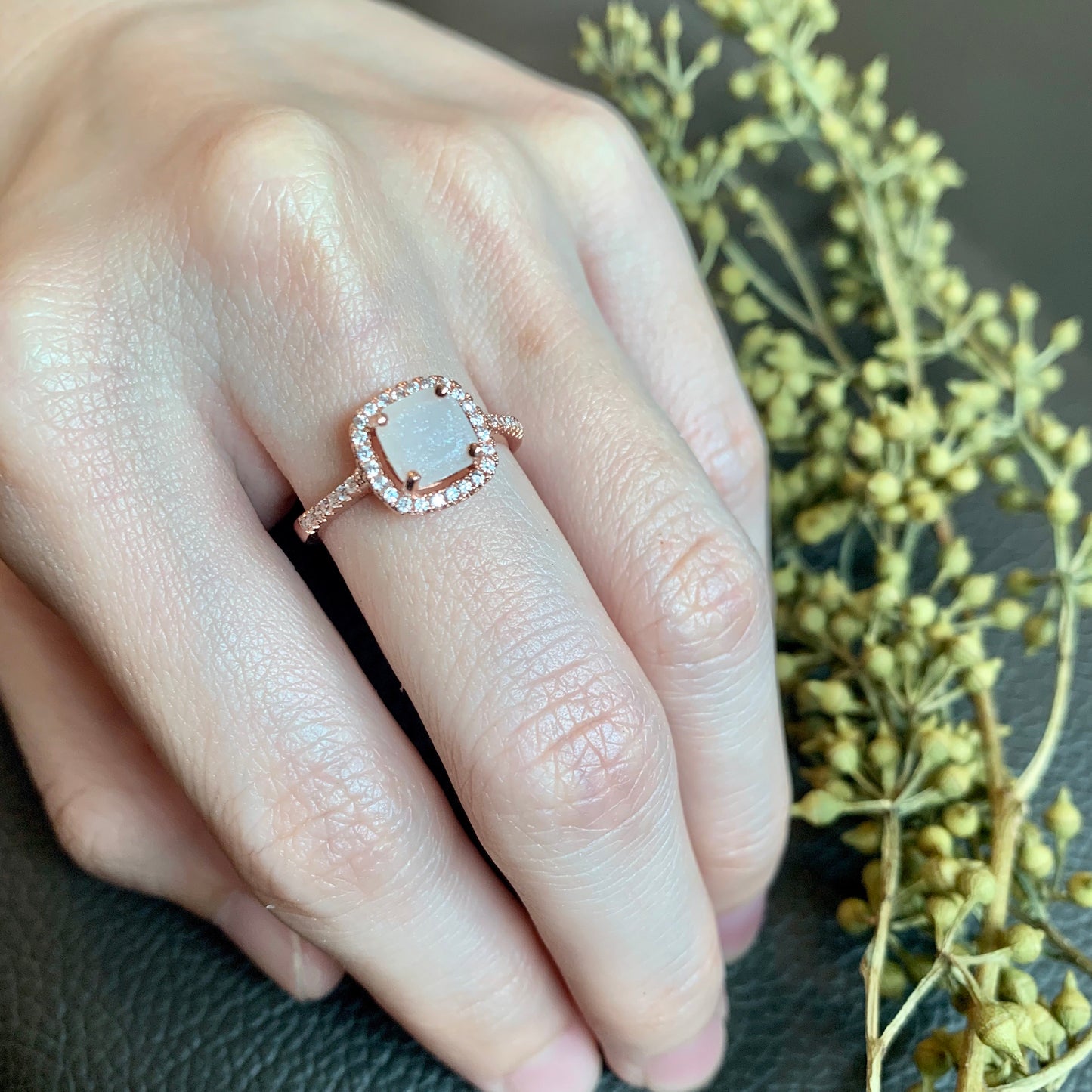 SOLITAIRE: YARA RING WITH CUSHION INCLUSION STONE